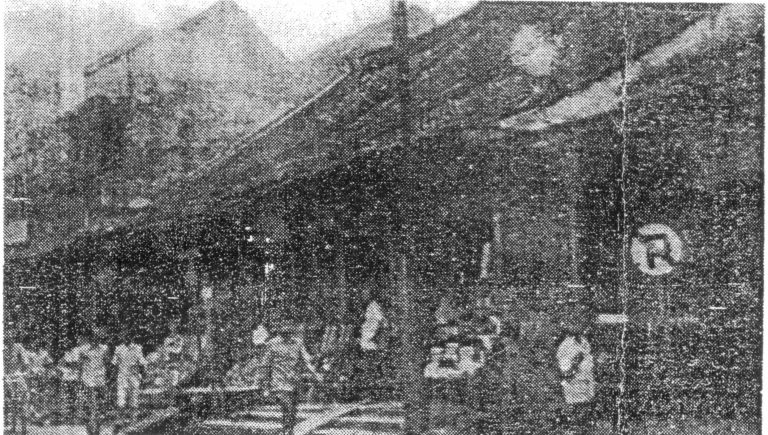 Profesi yang Punah: Tukang Hirkop dan Tukang Minyak Tanah