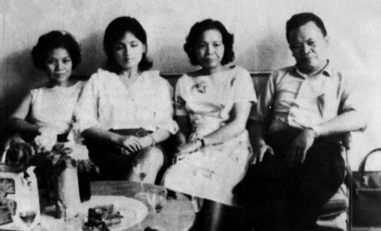 Love Affair Unik Bung Karno dan Yurike Sanger